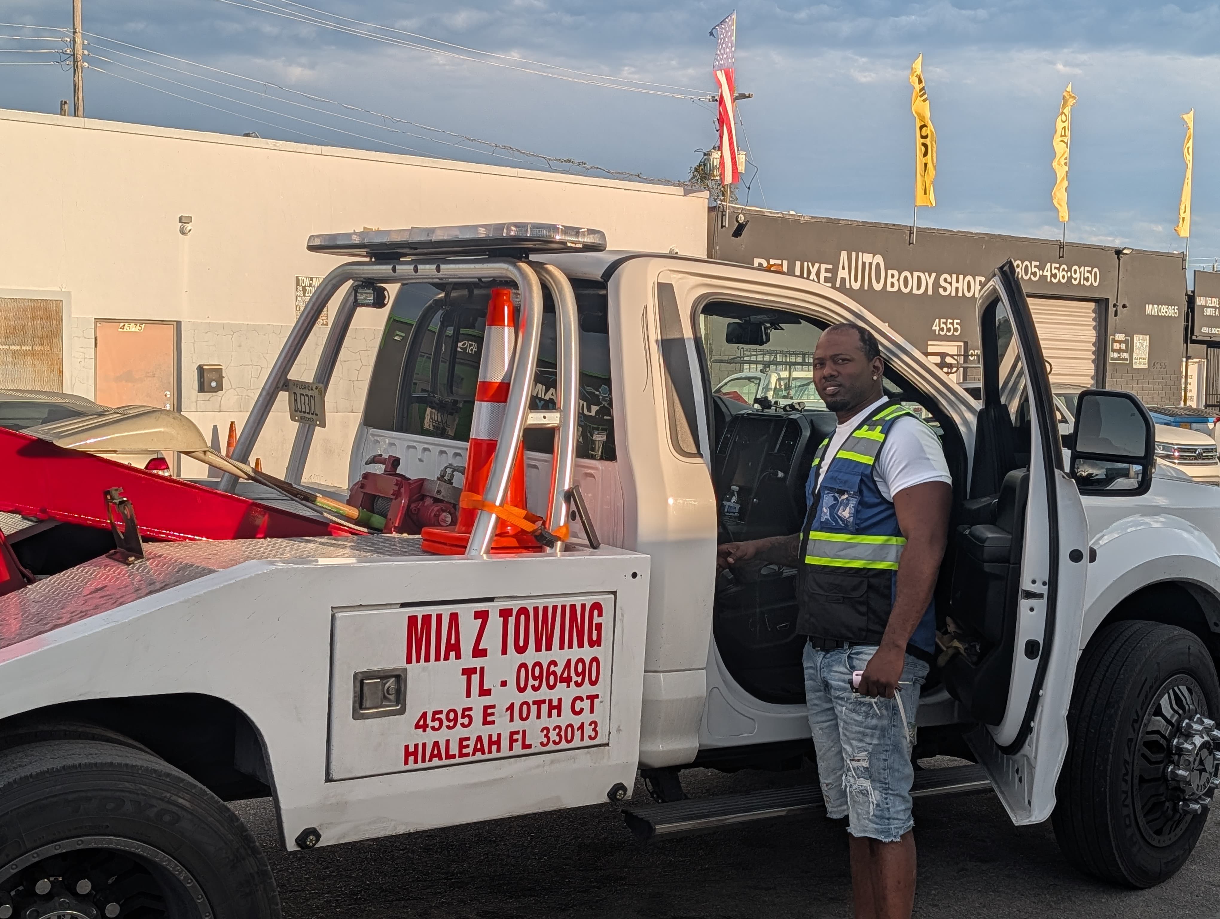 MIA Z Towing operator